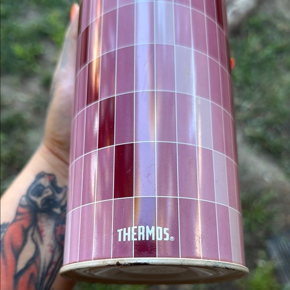 Vintage Thermos Pink and Red Mosaic Vacuum Flask hot/cold liquids eguc - Picture 5 of 14